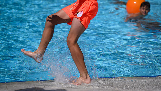 Schwimmer bei Freibad-Gewalt bewusstlos getreten