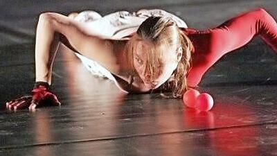 Die Tänzerin aus Herzogenaurach bei einem Tanzauftritt in Braunschweig. Zum Thema Revolution hat sie nun eine eigene Performance geschaffen.  Foto: privat