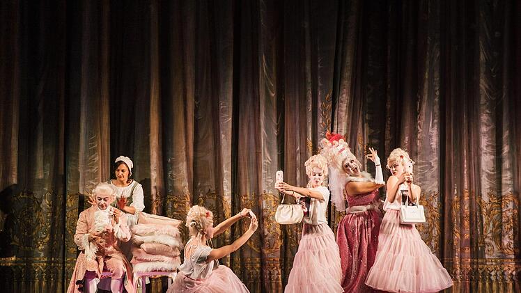 "Die Prinzessin auf dem Kürbis": Die Kinderoper von Roland Fister feierte ihre Uraufführung am Landestheater Coburg.Foto: Sebastian Buff