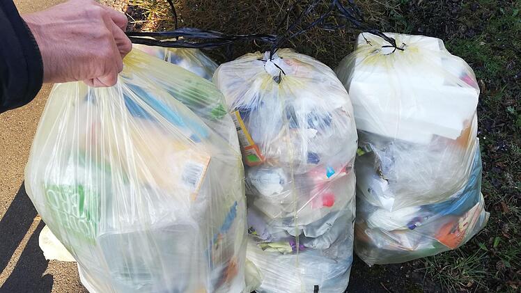 In vielen Haushalten fällt derzeit mehr Verpackungsmüll an, weil die Menschen mehr daheim sind.Foto: Heike Beudert