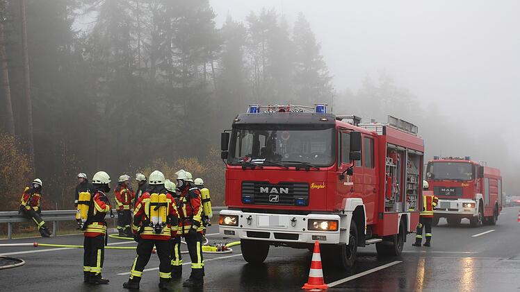 Symbolbild: Feuerwehreinsatz auf Autobahn