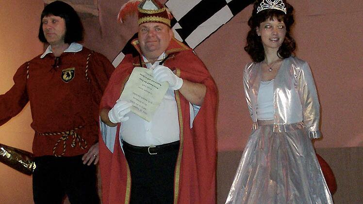 Prinz Harald I. August Mönch und Prinzessin Melanie Strobach legen einen "glänzenden" Auftritt hin.Foto: Marina Zimmermann