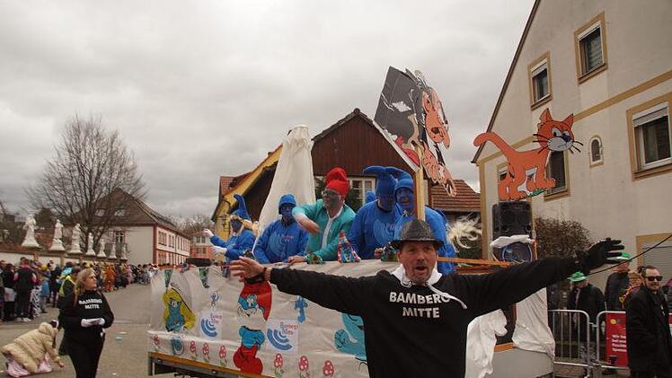Faschingsumzug in Memmelsdorf: Wagen "Bamberger Mitte" mit Kandidaten als Zwerge Foto: Joseph Beck