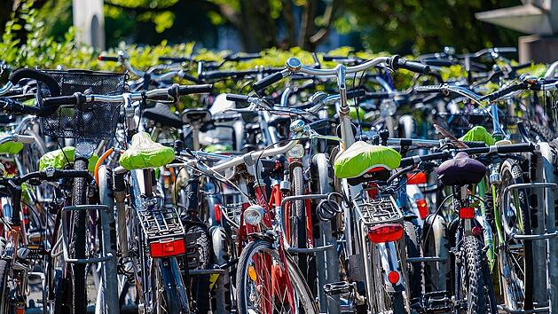 Fahrräder sind bei Dieben sehr begehrt: Eine Versicherung lohnt sich deshalb.