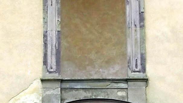 ...die Nische über dem Westportal steht seit 50 Jahren leer.