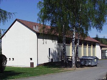 Bis der Ersatzbau steht, kann die alte Turnhalle weitergenutzt werden. Foto: Archiv/Klaus-Peter Wulf