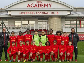 Die C-Junioren des FC Liverpool kann man am Samstag in der Helmbrechtser Göbelhalle sehen. Foto: privat