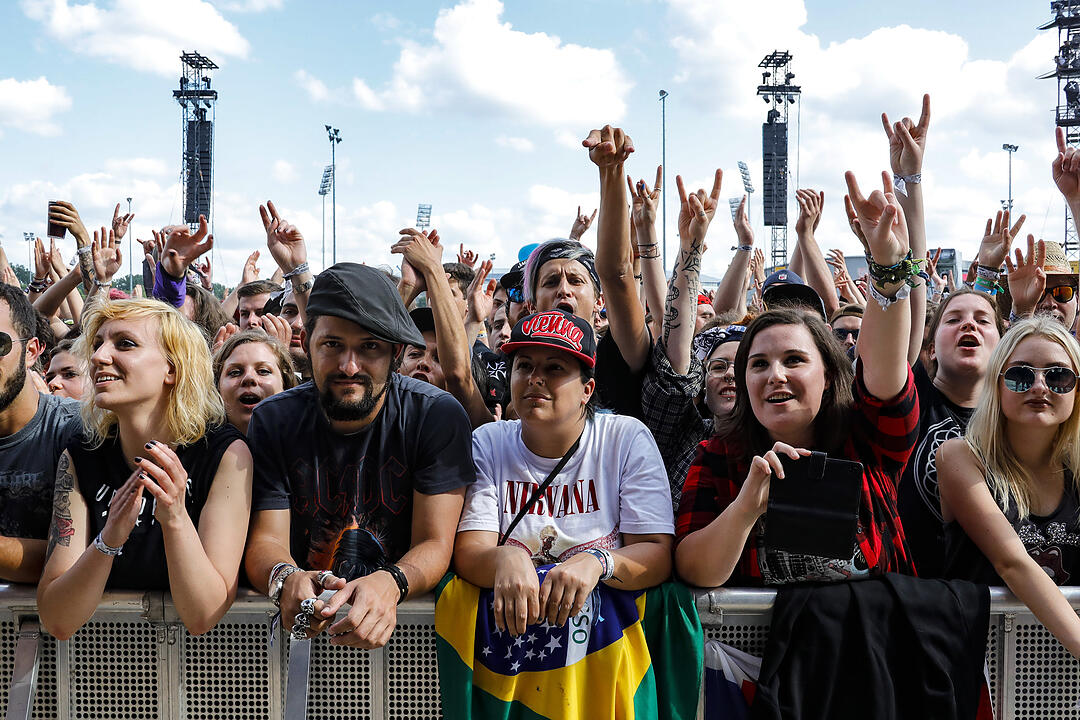Stimmung vor den Stages bei Rock im Park