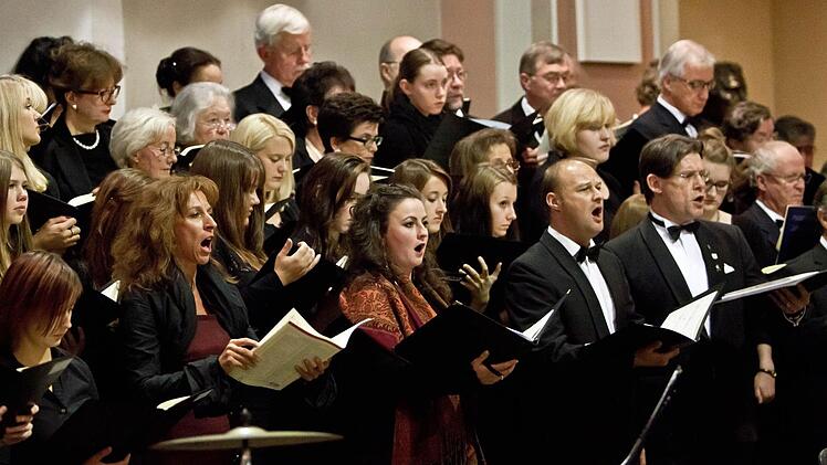 Überzeugendes Solistenquartett (von links): Andrea Wurzer, Stefanie Schmitt, Johannes Puchleitner und Rainer Grämer.