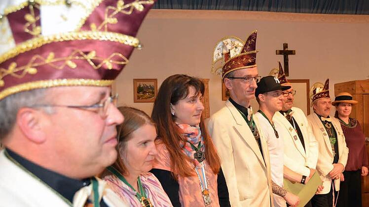 Besste Stimmung herrschte beim Ordensabend der Nüdlinger Narren. Foto: Peter Rauch