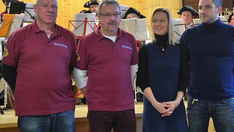 Diese Zahlbacher Truppe ist besonders erfolgreich im Bogenschießen. (v.l.) Wolfgang Kümmert, Werner Schuldheis, Astrid und Benedikt Staab.  Foto: Kathrin Kupka-Hahn