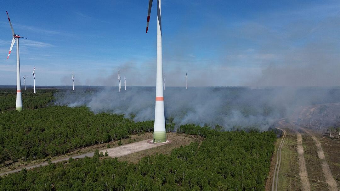 Waldbrand auf munitionsbelastetem Gel&auml;nde bei J&uuml;terbog