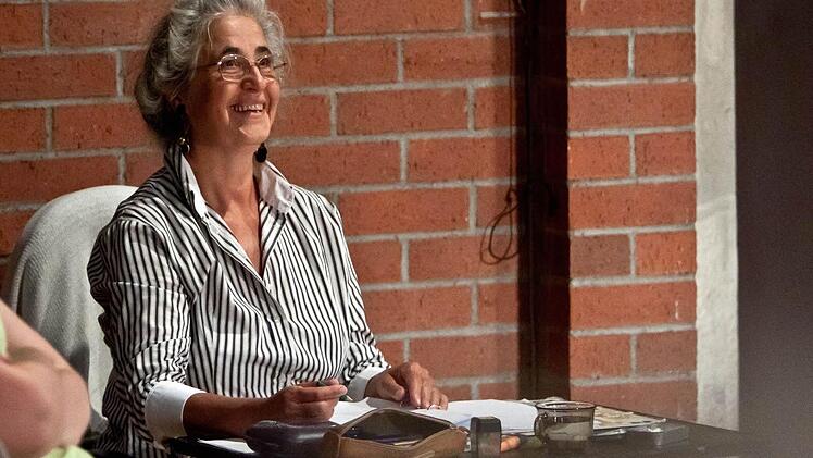 "Warten auf Godot": Probenszene mit Souffleuse Hildegard Gall.