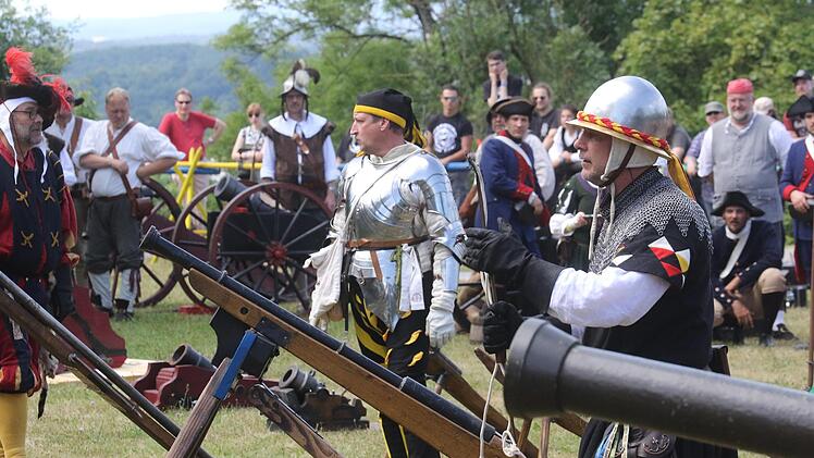 Historisches Kriegsgerät  - Impressionen von der Zeitreise auf der Veste Coburg.Foto: Wolfgang Desombre