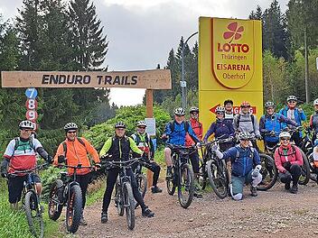 Die Mountainbiker der Kulmbacher Naturfreunde waren am Rennsteig unterwegs.