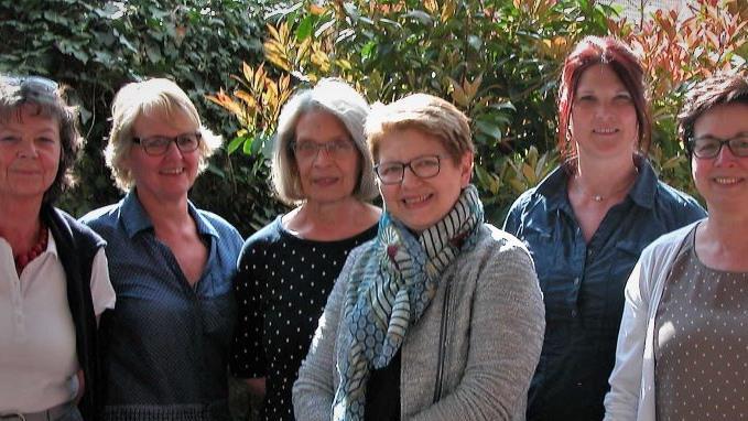 Das engagierte Vorstandsteam des Ortsrings Bad Kissingen des Deutschen Frauenrings wurde wiedergewählt (von links): Karin Reinshagen, Vorsitzende Birgit Fischer, Luise Grom, Barbara Thiele, Schriftführerin Silvia Zoll und Schatzmeisterin Hanne Stärker. Margarete Ziegler