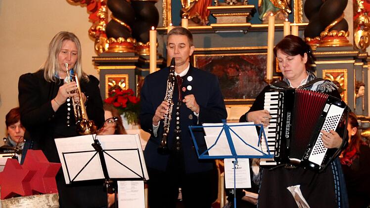 Die Eschenbacher Hausmusik    Foto: Johanna Blum