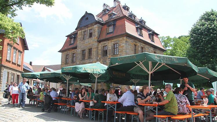 Weitere Impressionen von der Peestener Lindenkerwa. Foto: Sonja Adam