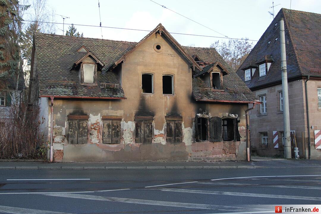 Ehemaliges Zollhaus in Nürnberg abgebrannt