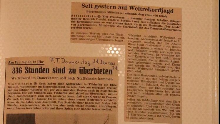 Ein Blick in das Album mit Zeitungsausschnitten, das Andreas Pfarrdrescher von seinem Vater Georg übernommen hat. Matthias Einwag