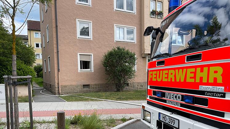 Mutter und Kleinkind schwer bei Brand verletzt