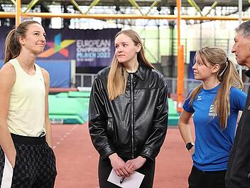 Weltmeisterin gibt Kovtunova und Kalb Impulse