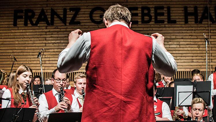 Impressionen vom Weihnachtskonzert in der Franz-Goebel-HalleFoto: Jochen Berger