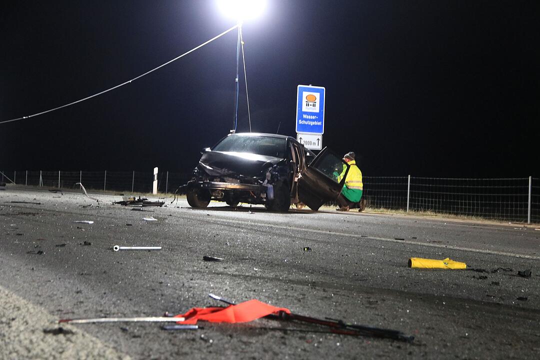 Unfallstelle nicht gesehen: Tragisches Unglück fordert zwei Menschenleben
