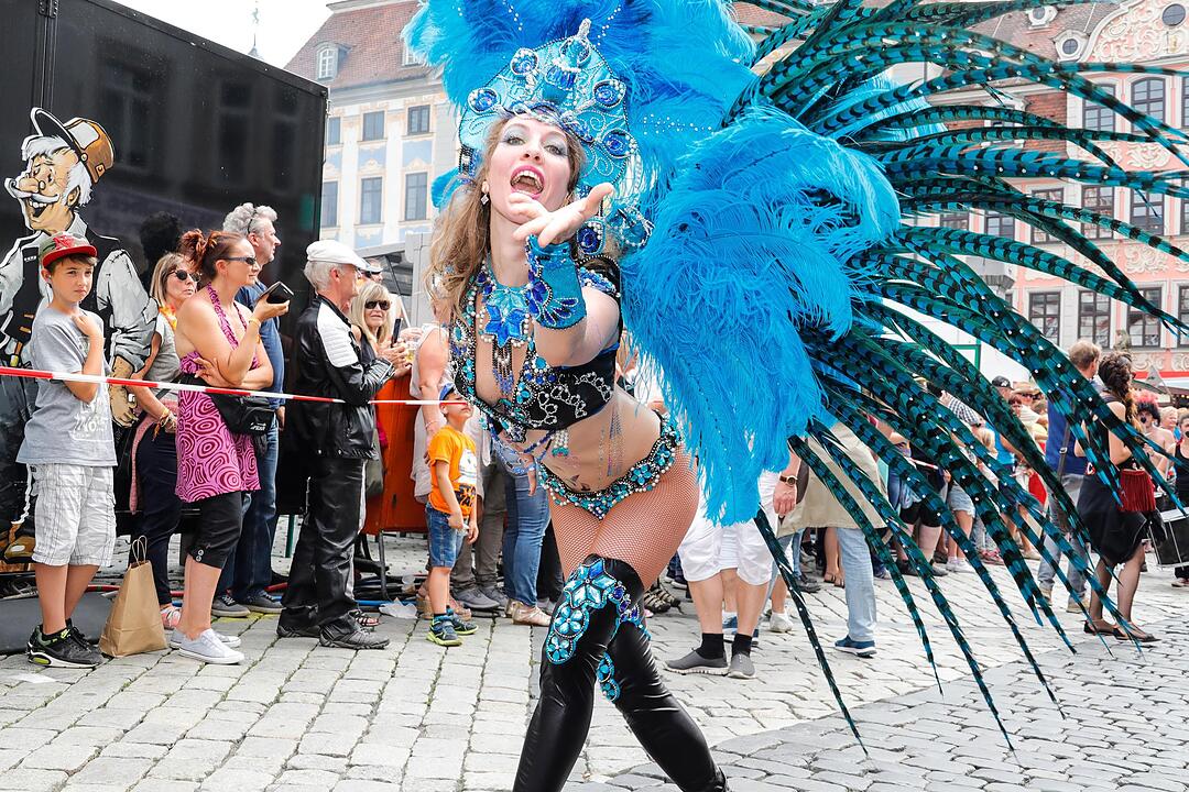 Beim großen Sambaumzug in Coburg ging es heiß her.
