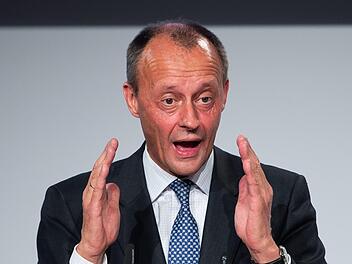 Friedrich Merz erntet Kritik von der SPD. Thomas Kutschaty hat den Kandidaten f&uuml;r den CDU-Vorsitz dazu aufgefordert, einem  Obdachlosen wegen eines Vorfalls im Jahr 2004 Finderlohn zu zahlen.   Foto: Silas Stein/dpa
