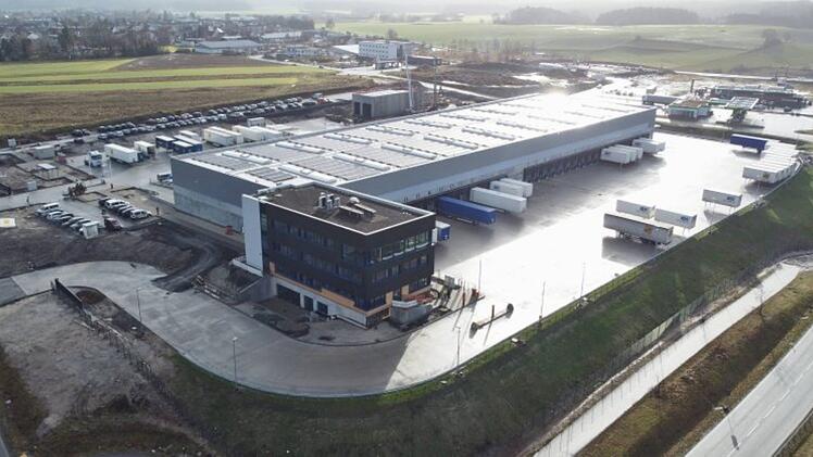 Kreis Coburg: Logistik-Riese Geis nimmt neuen Standort in Betrieb - für 20 Millionen Euro