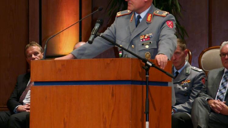 der Kommandeur der Infanterieschule und General der Infanterie, Brigadegeneral Gert- Johannes Hagemann, bei seiner Ansprache.  Foto: Werner Vogel