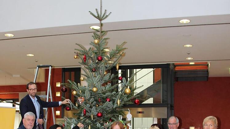 Die Organisatoren und Macher der Aktion "Kinderbaum - Coburg hilft!".Christiane Lehmann