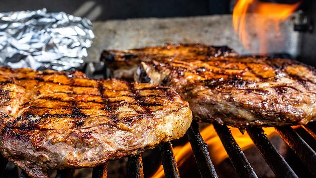 Minderwertiges Grillfleisch unter Marinade? Stiftung Warentest ging verbreiteter Sorge nach