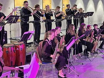 Beeindruckend vielseitig hat sich die MGF-Big-Band präsentiert.