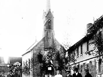 1913 feierten die Birkacher das 50. Jubiläum der Kirchenweihe. Fotos: Archiv Edgar Hagel