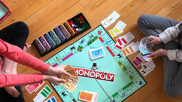 Die besten Brettspiele f&uuml;r Erwachsene: Von Monopoly bis Catan - die zehn beliebtesten Spiele bei Amazon.