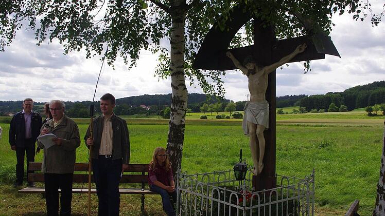 Am Wegkreuz
