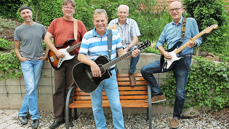Steffen Wüst, Andreas Halboth, Gerhard Schubert, Wolfgang Seufert und Hans Beudert sind die "Bodygards". Foto: Heike Beudert