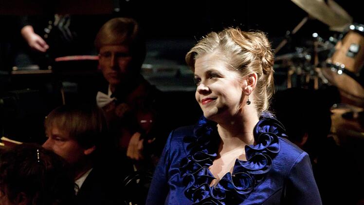 Impressionen vom Gala-Abend des Coburger Landestheaters: Betsy Horne beeindruckte als Marschalling im "Rosenkavalier".Foto: Jochen Berger