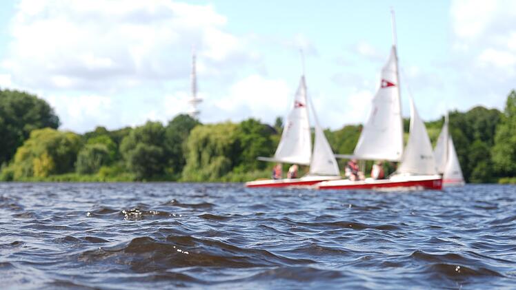 Segler auf der Alster
