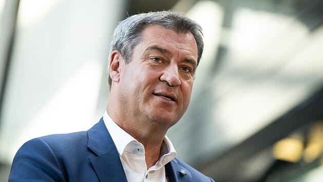 Bayerns Ministerpr&auml;sident Markus S&ouml;der stellte sich am Mittwochabend den Fragen der Zuschauerinnen und Zuschauer bei "jetzt red i" im Bayerischen Fernsehen.