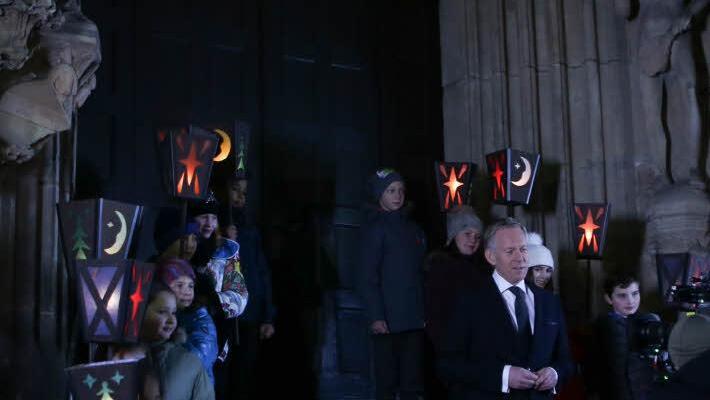 Die Lichterkinder der Pestalozzischule Foto: Barbara Herbst