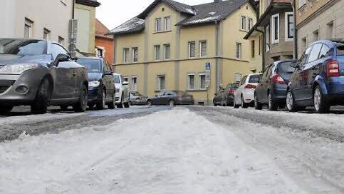 Auch am Donnerstag ist hier noch nicht geräumt - aus dem Schnee wurde aber Matsch.