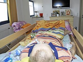 Ein Wachkoma-Patient ist bereits eingezogen. Auf Schloss Hohenfels gibt es seit März betreutes Wohnen mit einer Intensivpflegebetreuung.