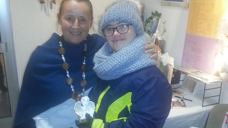 Margot Schubert (links) und Ronja Kaufmann. Foto: Philipp Bauernschubert