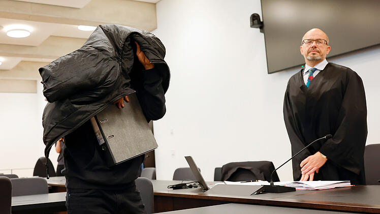 Nürnberg: Vergewaltigungen in Asylunterkunft - Haft für Ex-Security-Mann