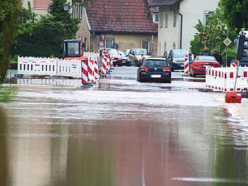 In Ebern war die Straße nach Sandhof überflutet.