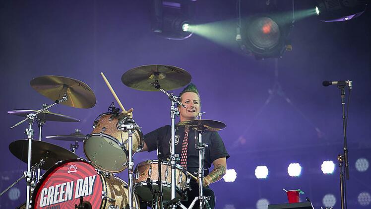 Tré Cool am Schlagzeug. Foto: Tobias Köpplinger