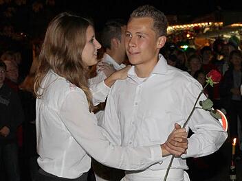 Isabell und Alexander haben den Betzentanz gewonnen.  Foto: Erlwein